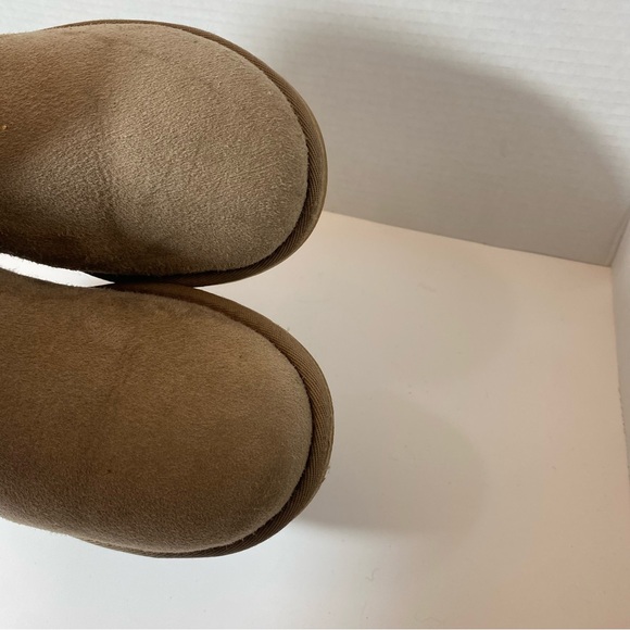 UGG Women’s Classic Mini II Boot Caribou Size 6 - Picture 6 of 10
